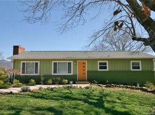 24 Phipps St, Weaverville, NC 28787