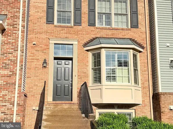 43576 Blacksmith Sq, Ashburn, VA 20147