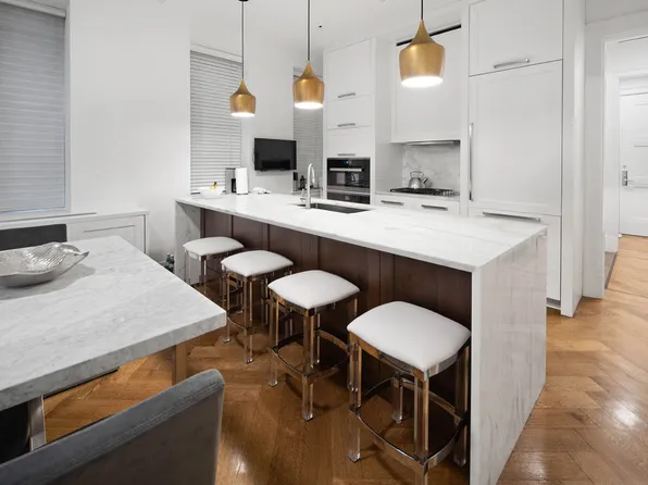 235 West 75th Street image 1 of 13