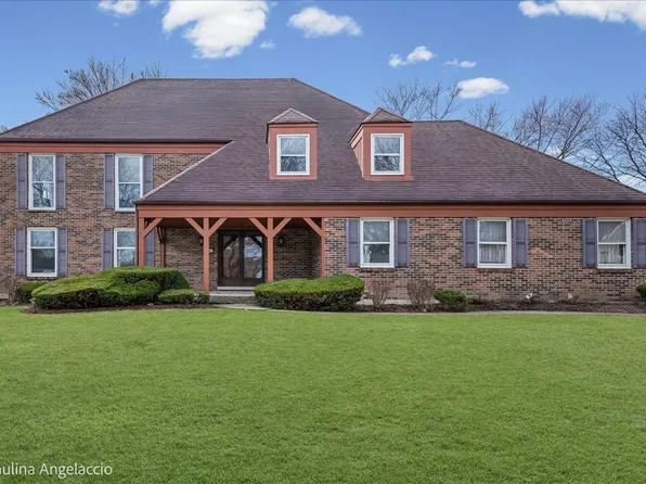 1245 W Hampton Pl, Palatine, IL 60067