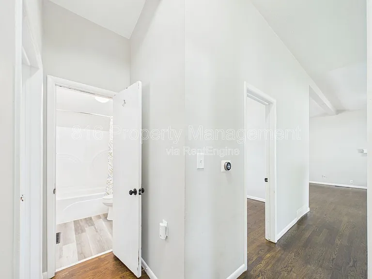 622 Christopher St — Photo 16