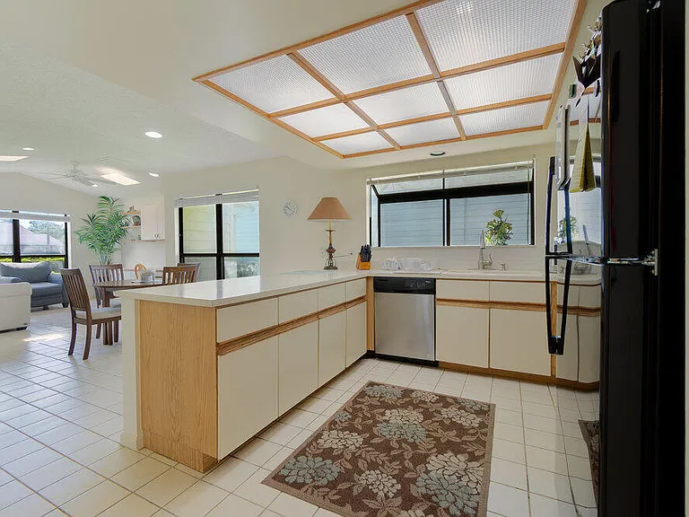 6672 S Pine Ct — Photo 8