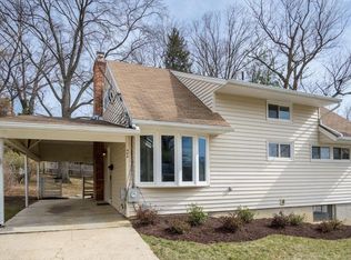 904 Brice Rd, Rockville, MD 20852