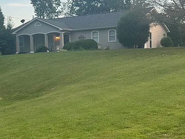 201 Meadow Hill Blvd, Central City, KY 42330