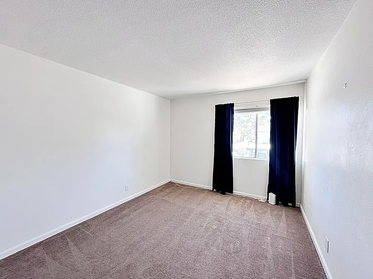 674 Rolling Green Dr — Photo 21