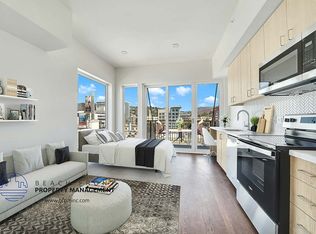 6762 Hawthorn Ave #705, Los Angeles, CA 90028