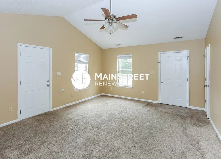 4800 Farmview Dr — Photo 6