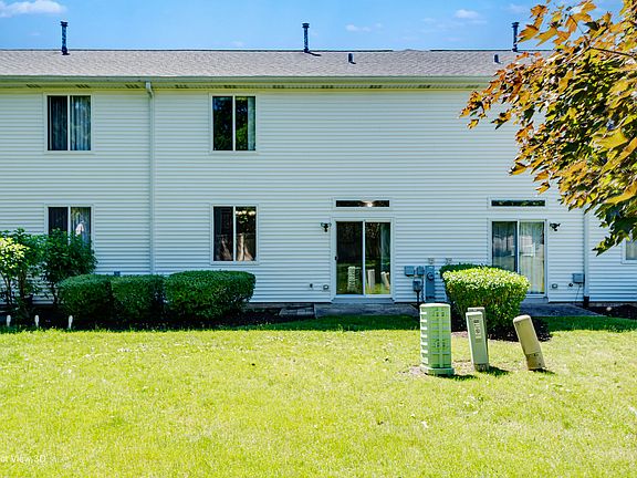 2nd image of 1111 Vail Ct #1111