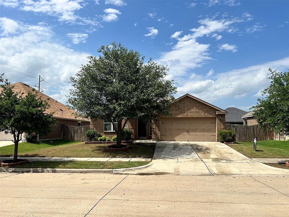1st image of 2725 Aspenhill Dr