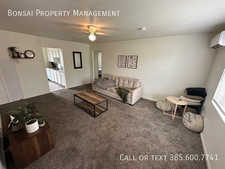 997 Chapel Dr #6 — Photo 1