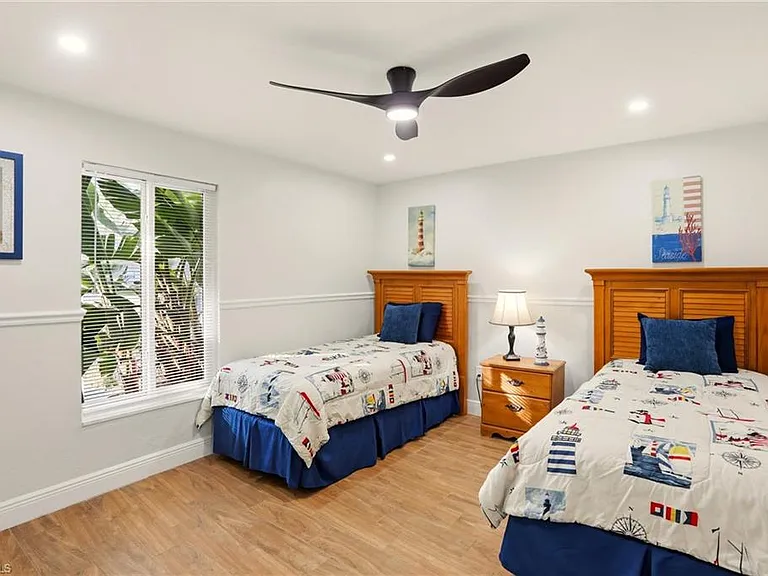 339 Landmark St — Photo 23