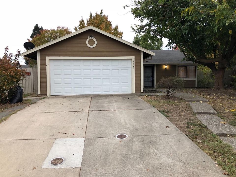 1st image of 3926 Deerbrook Dr