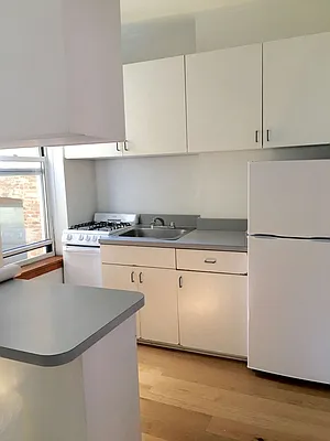 Rented by Warren T Real Estate Corp. | media 1