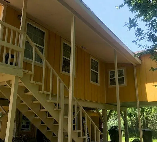 1564 Railroad Ave — Photo 4