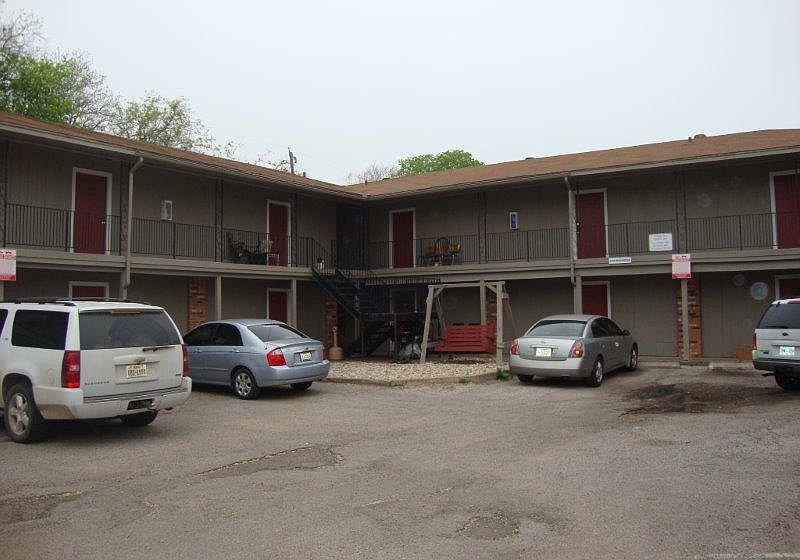 1st image of 1402 Woodbine St