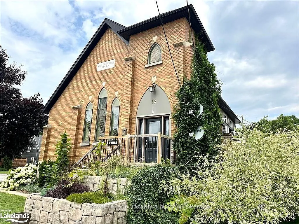 2 bed, $2,300 — Photo 1