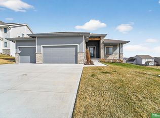 16962 Cora St, Bennington, NE 68007