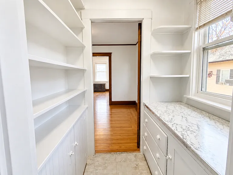 8 Mapleton St #2A — Photo 9