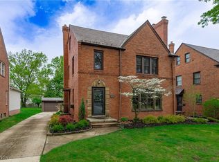 2312 Glendon Rd, University Heights, OH 44118