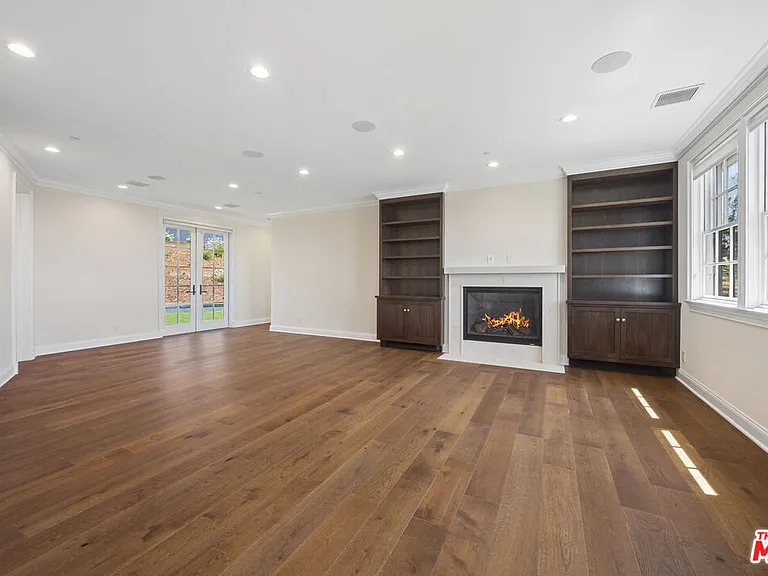 15201 McKendree Ave — Photo 9