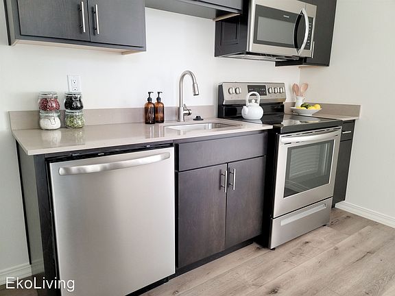 3rd image of 5505 NE Glisan St #401