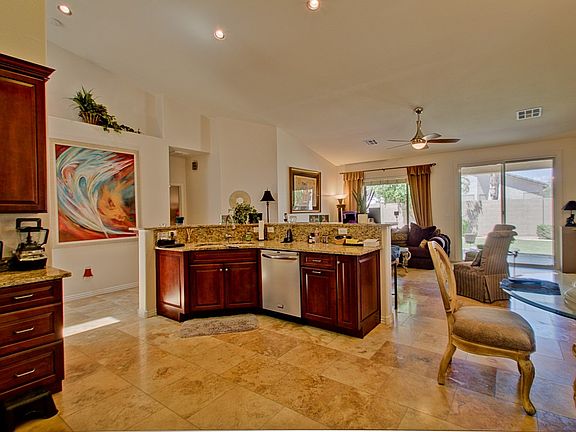 5th image of 3526 E Cody Ave