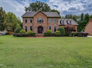 427 Chesterfield Dr, Kingsport, TN 37663