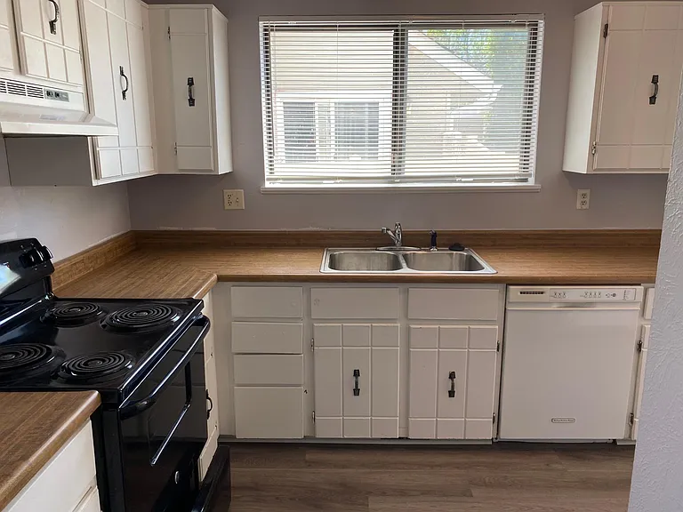 11867 Jackson Cir — Photo 4