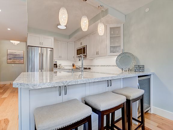 4th image of 500 W Harbor Dr Unit 120