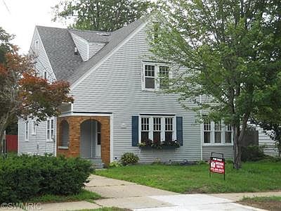 2nd image of 2325 Union Ave SE