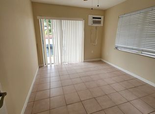 1232 SW 30th Ct, Miami, FL 33135