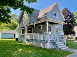 1359 Oakes St, Marinette, WI 54143