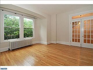 4th image of 7903 Saint Martins Ln