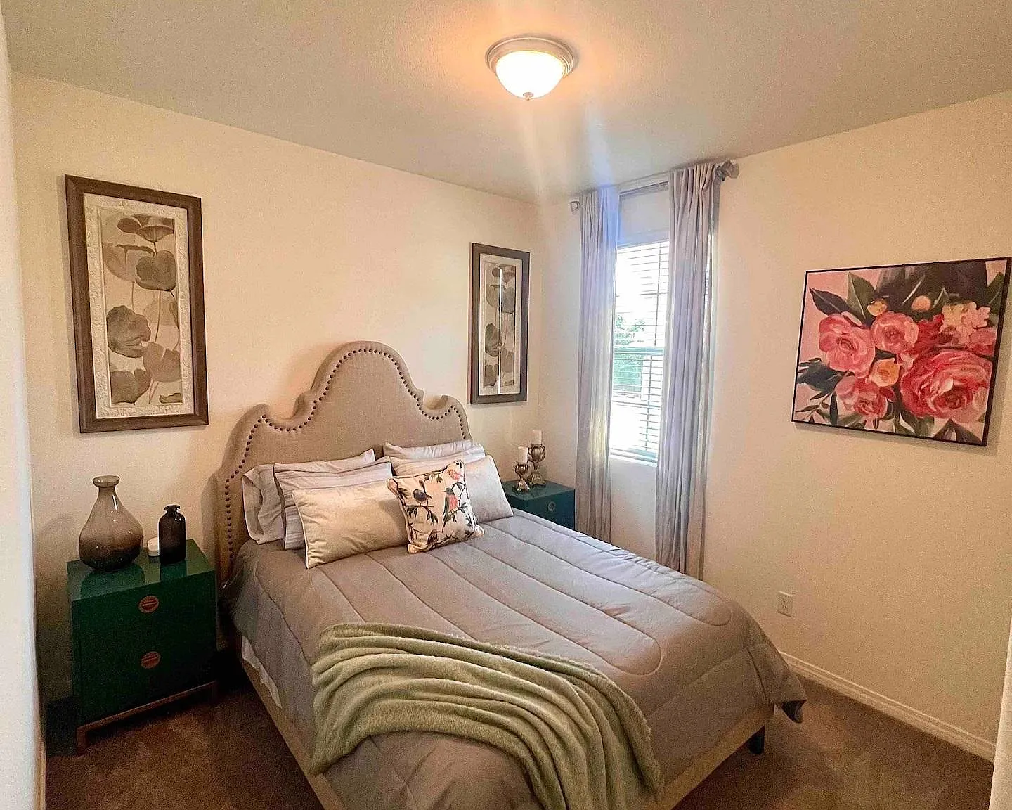4 bed, 2500 sqft, $3,900 — Photo 3