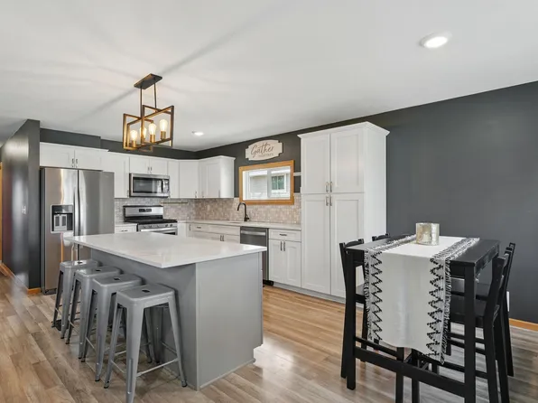 4500 Boone Ave N, New Hope, MN 55428