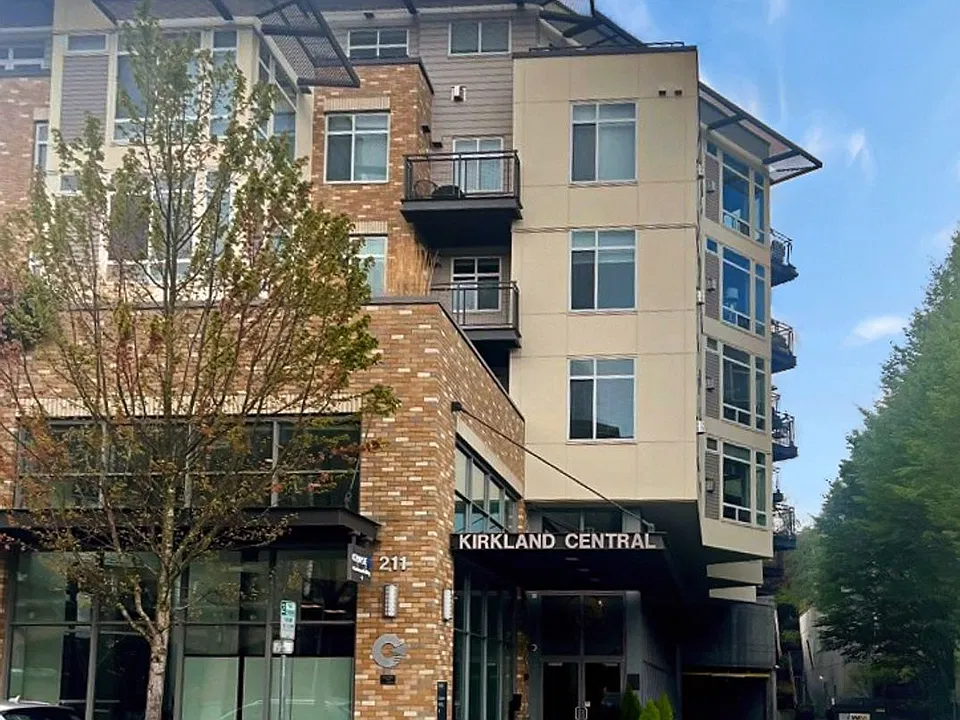 211 Kirkland Ave #519