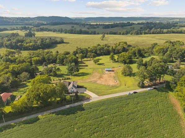 3750 John Bill Dobbins Rd, Williamsport, TN 38487