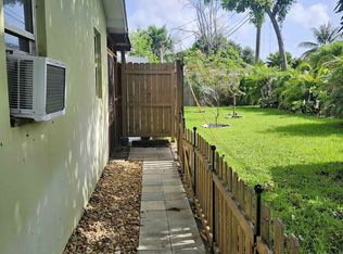 6622 Massachusetts Dr, Lake Worth, FL 33462