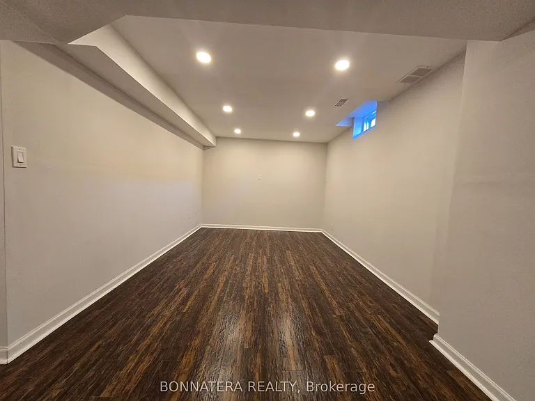 5455 Farmcote Dr — Photo 28