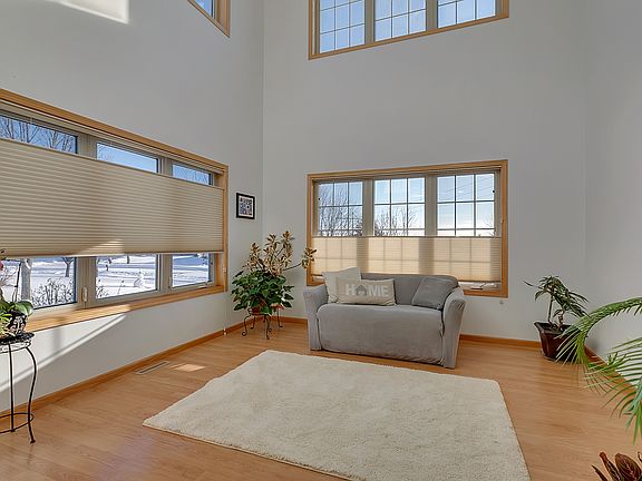Warm and inviting come on in