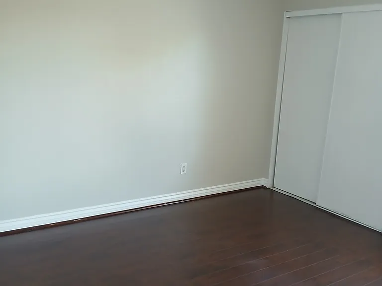 378 E Mariana St — Photo 22