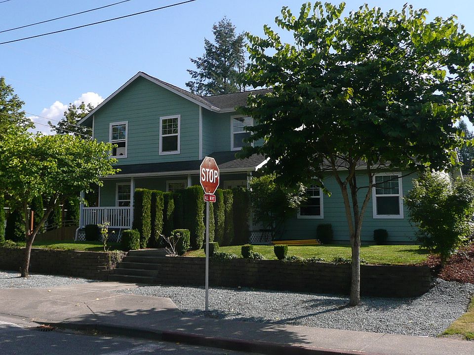1st image of 483 Marilyn Ln