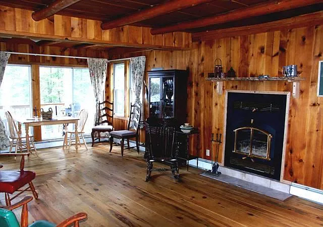 3497 Tamarack Rd — Photo 2