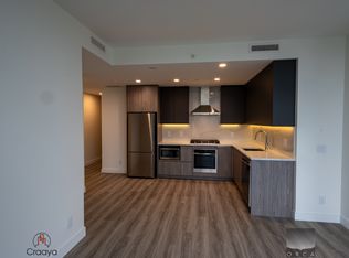 10750 135a St #1607, Surrey, BC