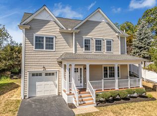 153 Pease Avenue, Fairfield, CT 06890