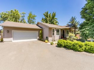 10 Dee Ct, Central Pt, OR 97502