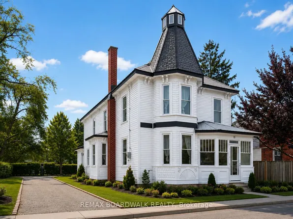 11 Alfred St, Smiths Falls, ON K7A 4H6