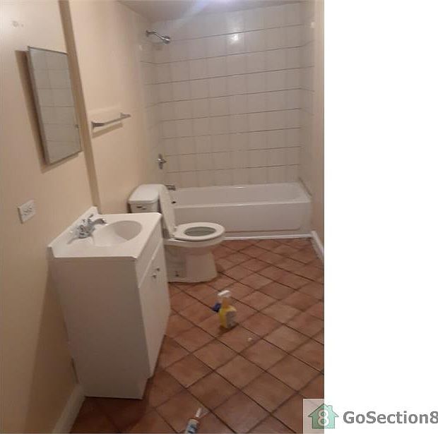2nd image of 5836 S Indiana Ave #0