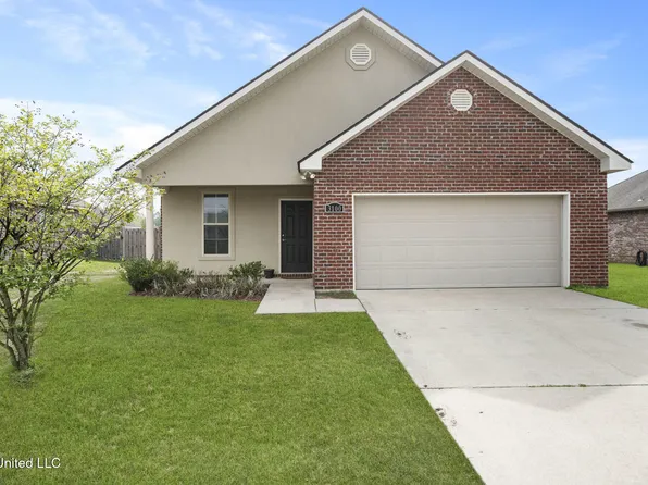 3100 Becky St, Ocean Springs, MS 39564