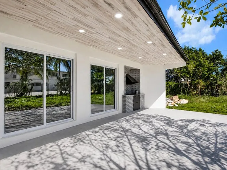 12845 NW 2nd Ave — Photo 14